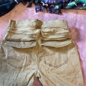 EXPRESS cropped green jeans